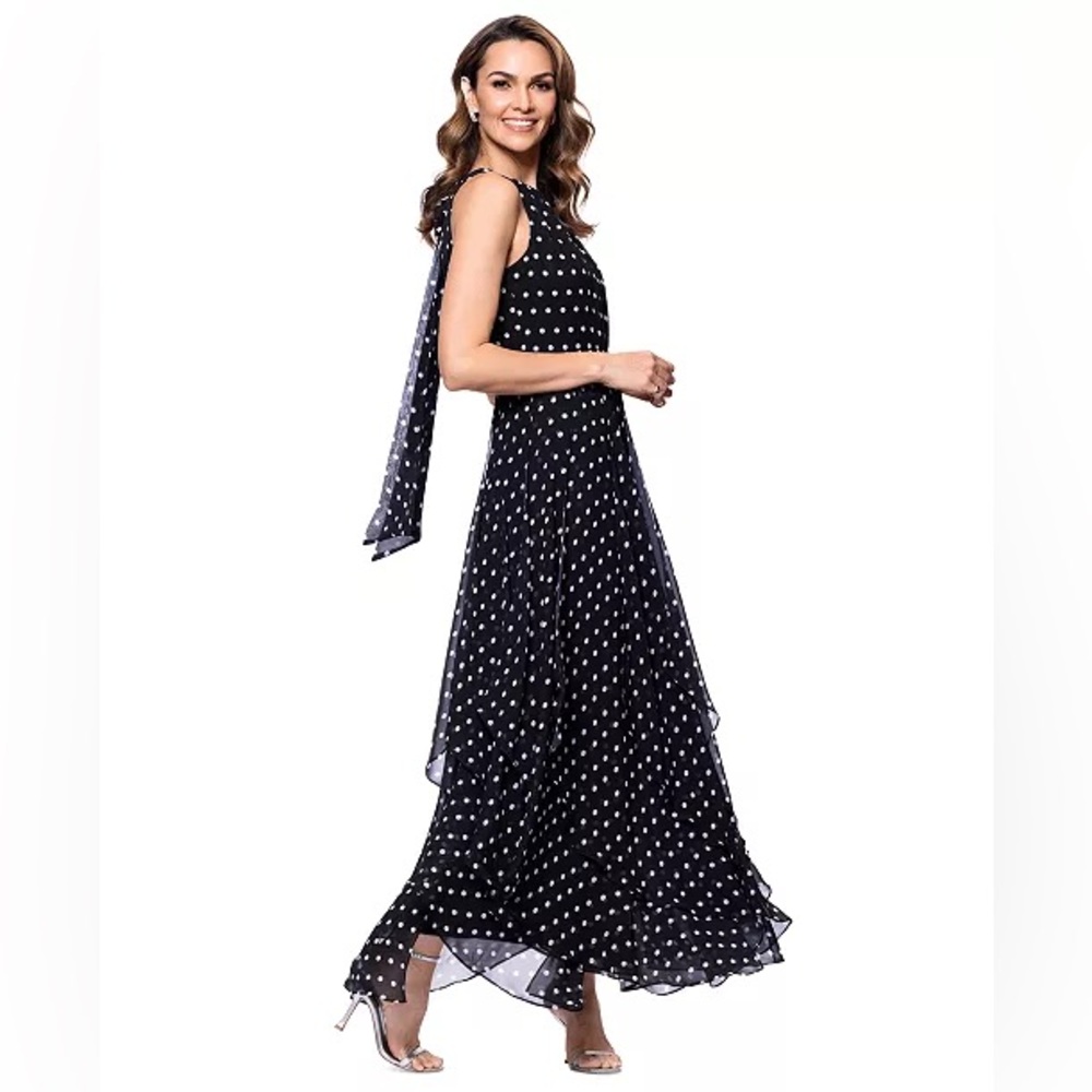 Betsy & Adam Halter-Neck (C2) Sleeveless A-Line Gown Nwt Size 8